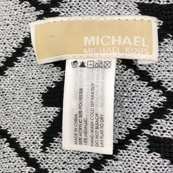 Michael Kors Scarf and Hat Set NWOT - Picture 5 of 5